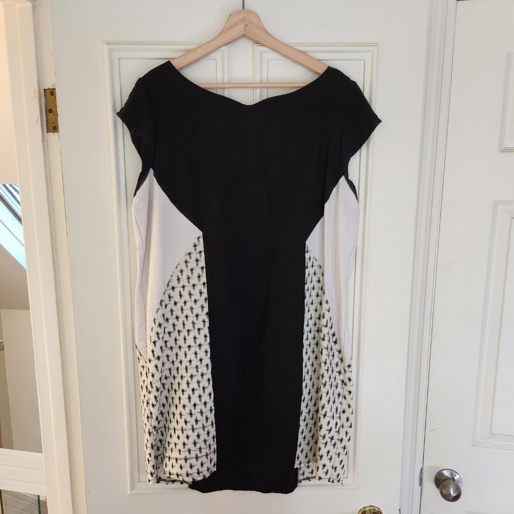 Jennifer Glasgow - Linen dress